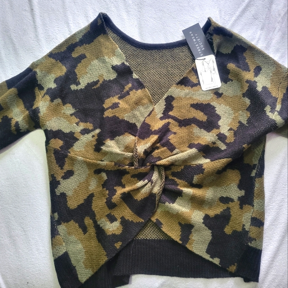 Sweater *2/20*